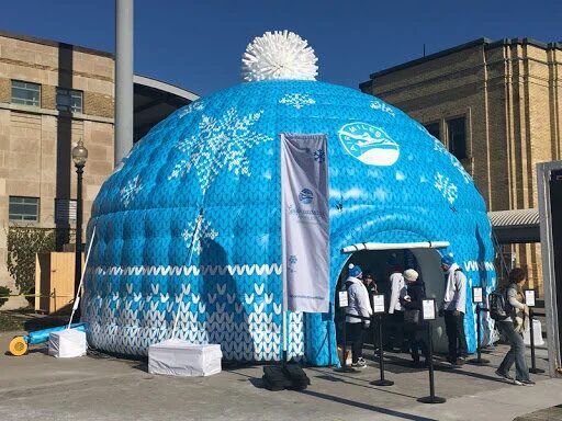 Air Miles Holiday Toque Tour